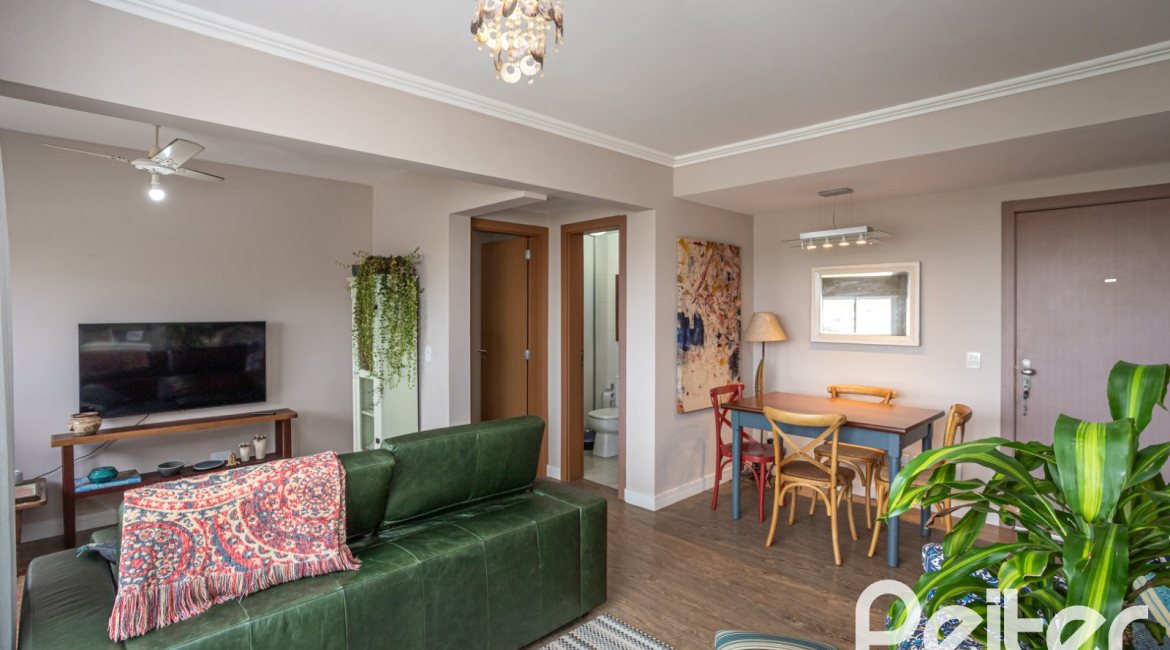 Apartamento à venda com 60m², 1 dormitório, 1 suíte, 1 vaga, no bairro Tristeza em PORTO ALEGRE