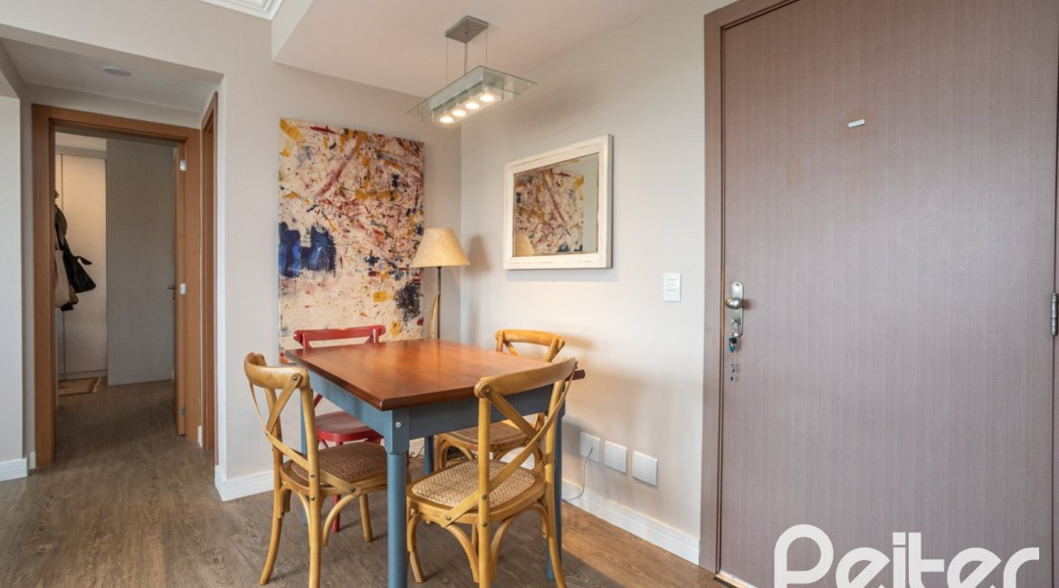 Apartamento à venda com 60m², 1 dormitório, 1 suíte, 1 vaga, no bairro Tristeza em PORTO ALEGRE