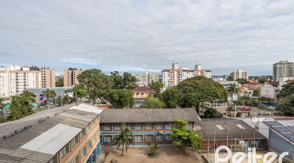 Apartamento à venda com 60m², 1 dormitório, 1 suíte, 1 vaga, no bairro Tristeza em PORTO ALEGRE