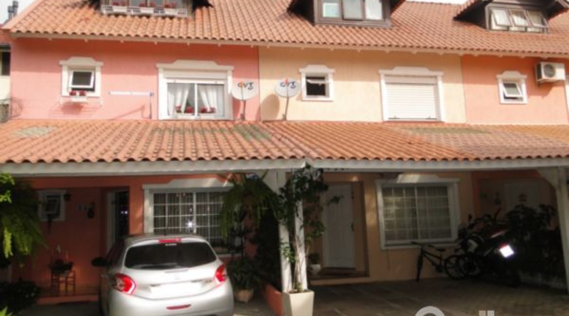 Casa em Condomínio à venda com 131m², 4 dormitórios, 2 suítes, 2 vagas, no bairro Tristeza em Porto Alegre