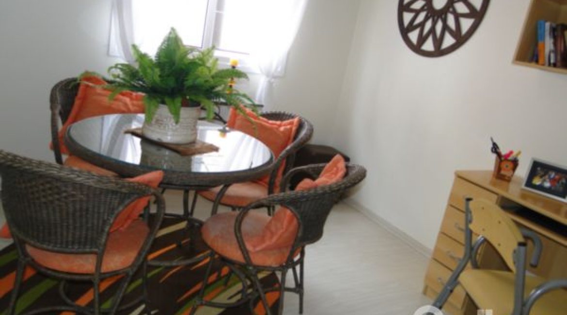 Casa em Condomínio à venda com 131m², 4 dormitórios, 2 suítes, 2 vagas, no bairro Tristeza em Porto Alegre
