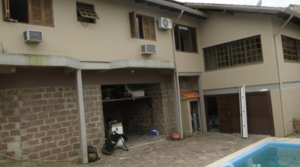 Casa em Condomínio à venda com 236m², 4 dormitórios, 1 suíte, 3 vagas, no bairro Espírito Santo em Porto Alegre