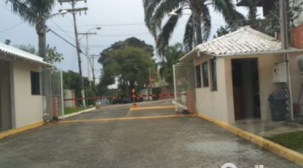 Casa em Condomínio à venda com 236m², 4 dormitórios, 1 suíte, 3 vagas, no bairro Espírito Santo em Porto Alegre