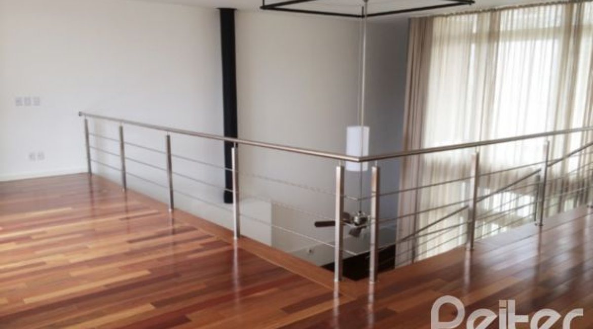 Casa em Condomínio à venda com 258m², 2 dormitórios, 2 suítes, 3 vagas, no bairro Hípica em Porto Alegre