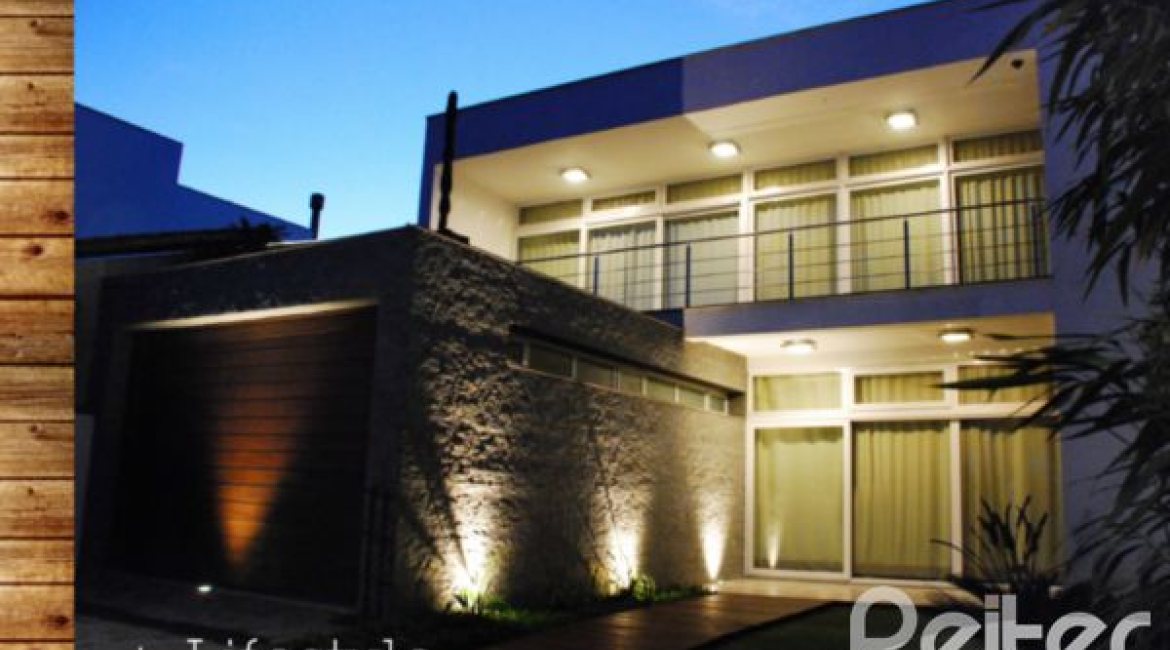 Casa em Condomínio à venda com 258m², 2 dormitórios, 2 suítes, 3 vagas, no bairro Hípica em Porto Alegre