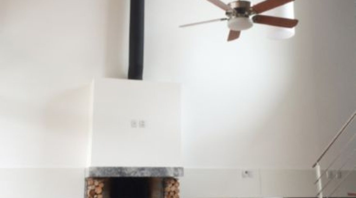 Casa em Condomínio à venda com 258m², 2 dormitórios, 2 suítes, 3 vagas, no bairro Hípica em Porto Alegre