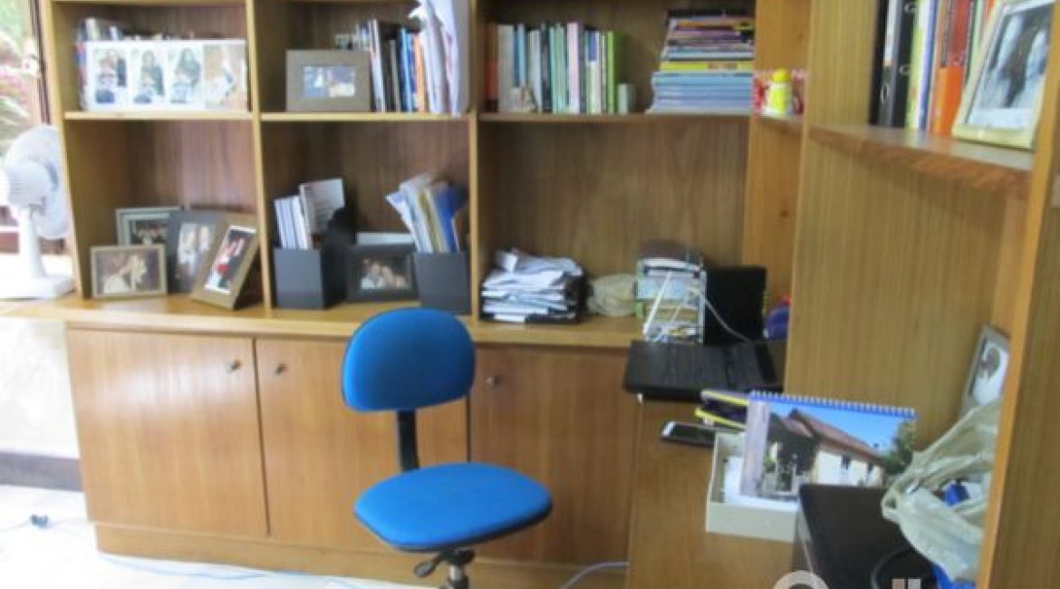 Casa à venda com 600m², 7 dormitórios, 3 suítes, 3 vagas, no bairro Espírito Santo em Porto Alegre