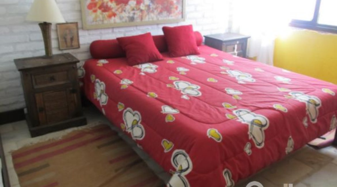 Casa à venda com 600m², 7 dormitórios, 3 suítes, 3 vagas, no bairro Espírito Santo em Porto Alegre