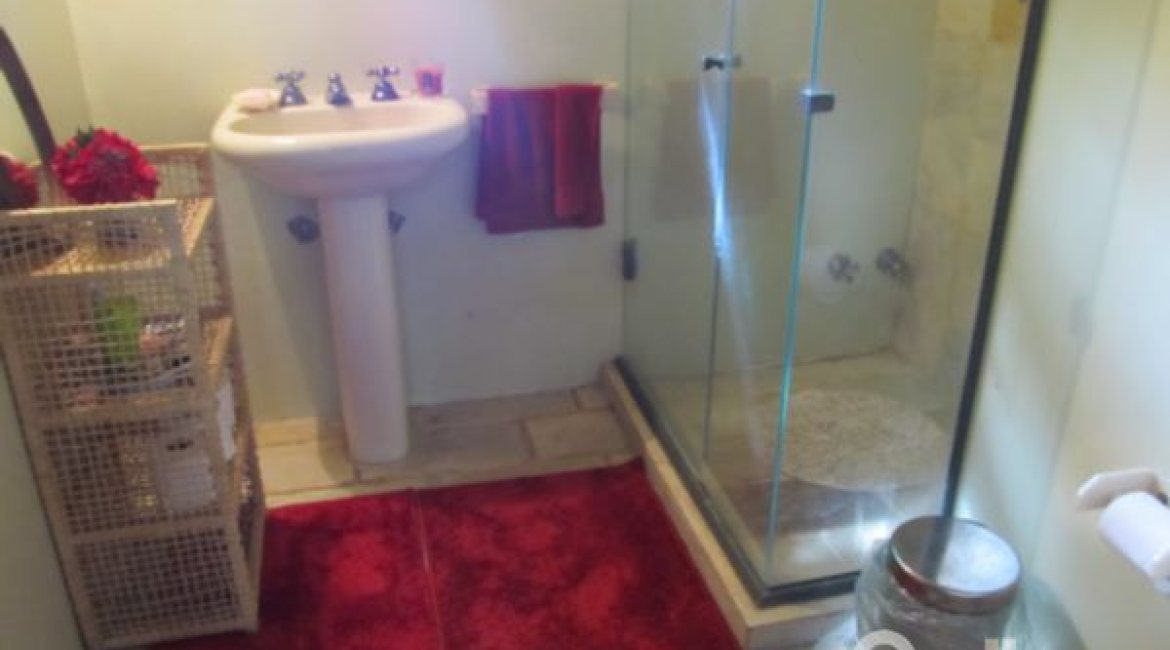 Casa à venda com 600m², 7 dormitórios, 3 suítes, 3 vagas, no bairro Espírito Santo em Porto Alegre