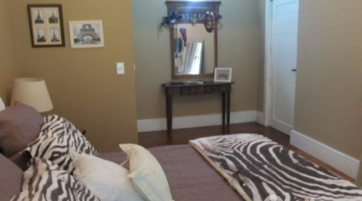 Casa à venda com 600m², 7 dormitórios, 3 suítes, 3 vagas, no bairro Espírito Santo em Porto Alegre