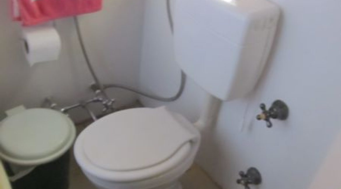 Casa à venda com 600m², 7 dormitórios, 3 suítes, 3 vagas, no bairro Espírito Santo em Porto Alegre