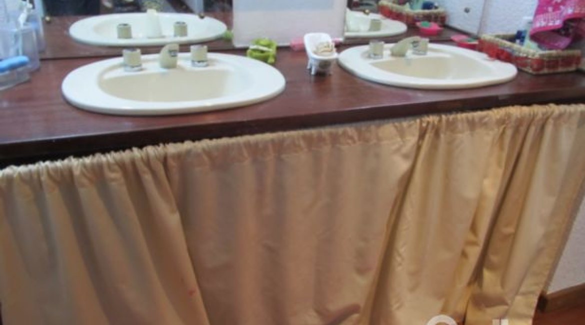 Casa à venda com 600m², 7 dormitórios, 3 suítes, 3 vagas, no bairro Espírito Santo em Porto Alegre