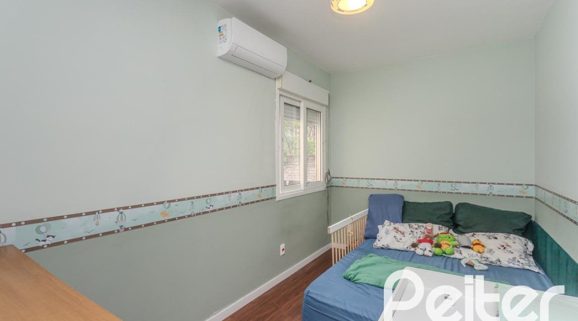 Casa em Condomínio à venda com 131m², 3 dormitórios, 2 suítes, 2 vagas, no bairro Tristeza em Porto Alegre