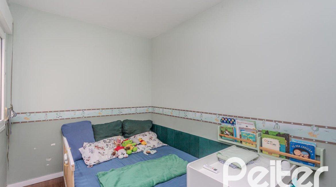 Casa em Condomínio à venda com 131m², 3 dormitórios, 2 suítes, 2 vagas, no bairro Tristeza em Porto Alegre