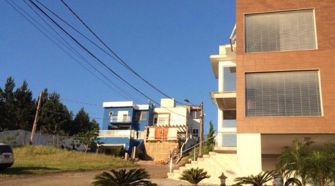 Terreno à venda, no bairro Ipanema / Altos Sta. Rita em Porto Alegre
