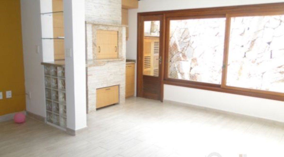 Casa em Condomínio à venda com 139m², 3 dormitórios, 1 suíte, 3 vagas, no bairro Tristeza em PORTO ALEGRE