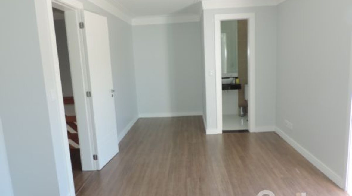 Casa em Condomínio à venda com 164m², 3 dormitórios, 1 suíte, 2 vagas, no bairro Hípica em PORTO ALEGRE