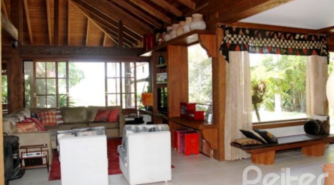 Casa em Condomínio à venda com 450m², 6 dormitórios, 4 suítes, 2 vagas, no bairro Terra Ville em Porto Alegre