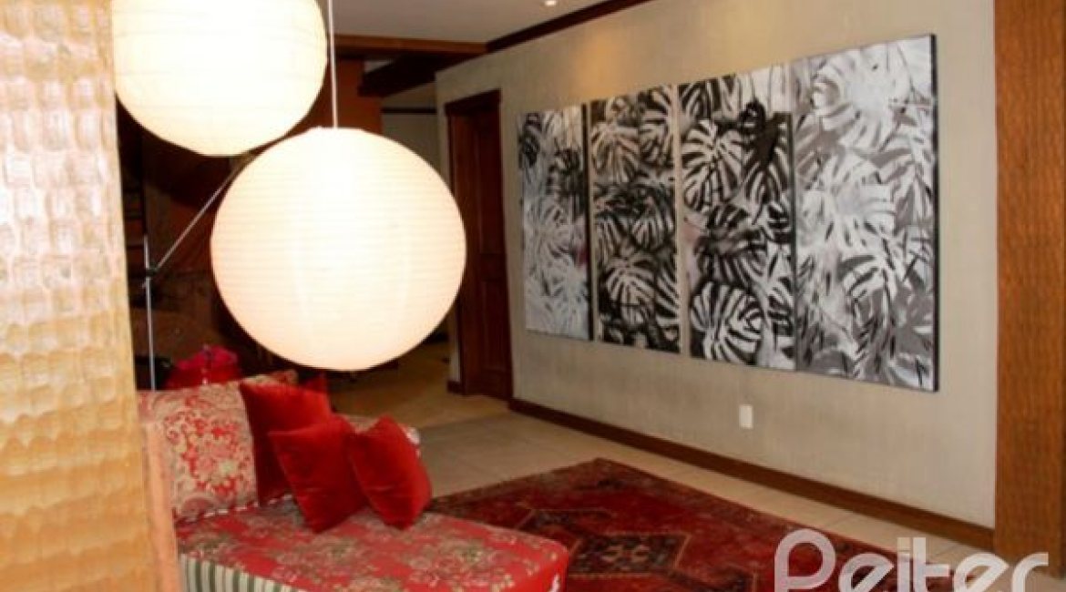 Casa em Condomínio à venda com 450m², 6 dormitórios, 4 suítes, 2 vagas, no bairro Terra Ville em Porto Alegre