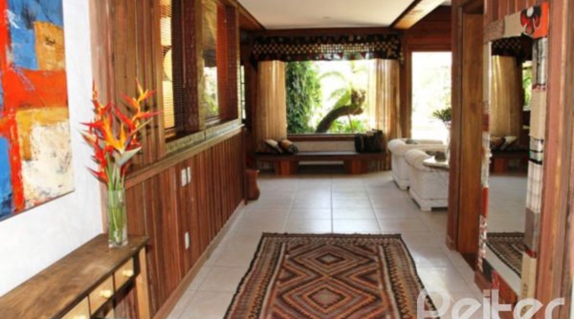 Casa em Condomínio à venda com 450m², 6 dormitórios, 4 suítes, 2 vagas, no bairro Terra Ville em Porto Alegre