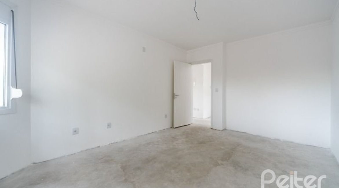 Casa em Condomínio à venda com 227m², 3 dormitórios, 1 suíte, 2 vagas, no bairro Tristeza em Porto Alegre