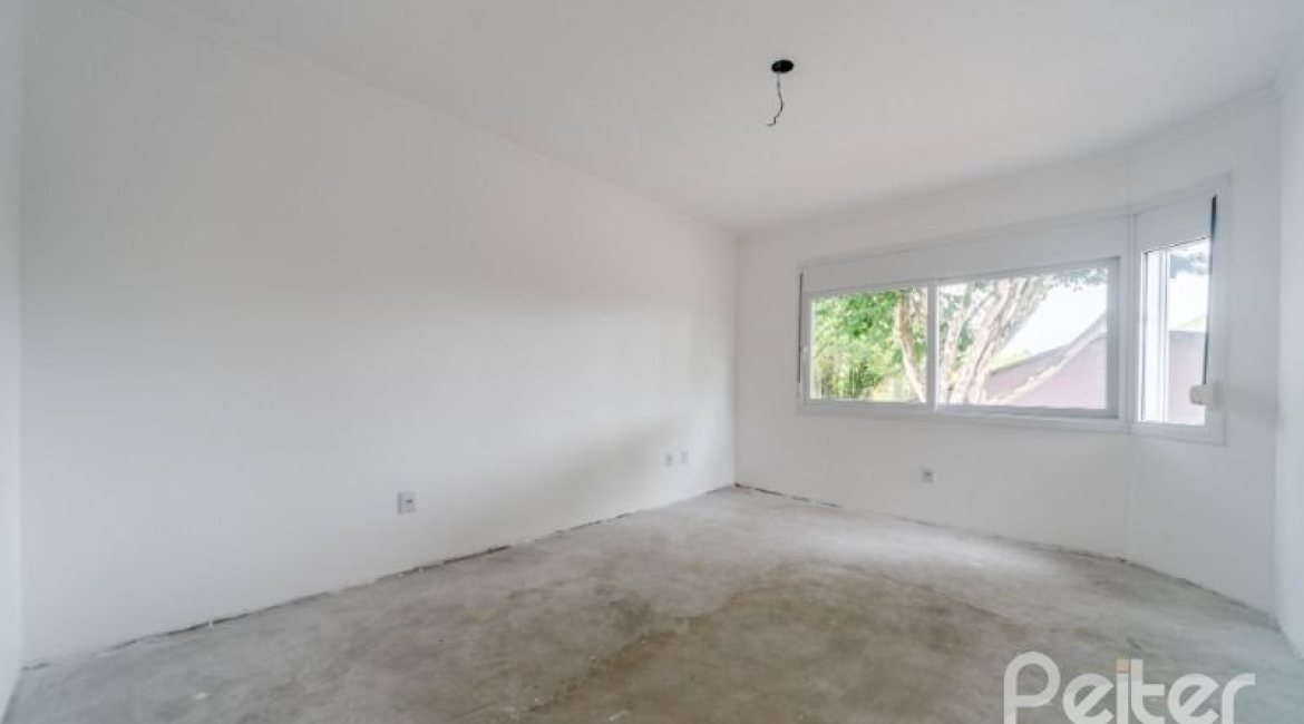Casa em Condomínio à venda com 227m², 3 dormitórios, 1 suíte, 2 vagas, no bairro Tristeza em Porto Alegre