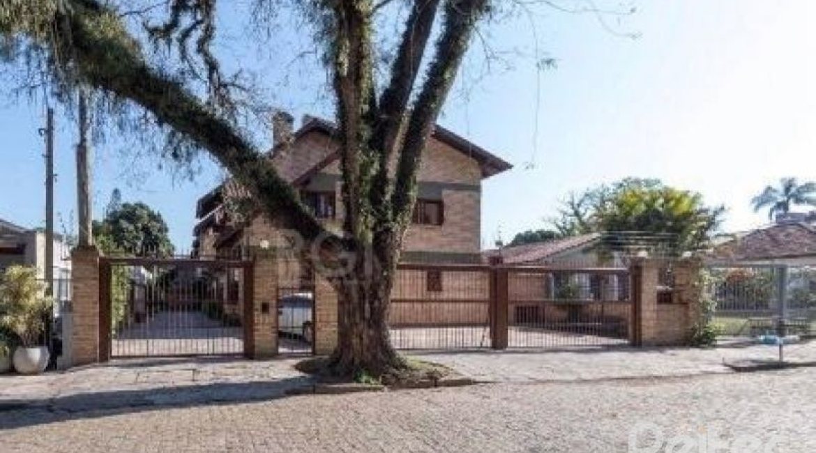Casa em Condomínio à venda com 145m², 3 dormitórios, 1 suíte, 1 vaga, no bairro Jardim Isabel em Porto Alegre