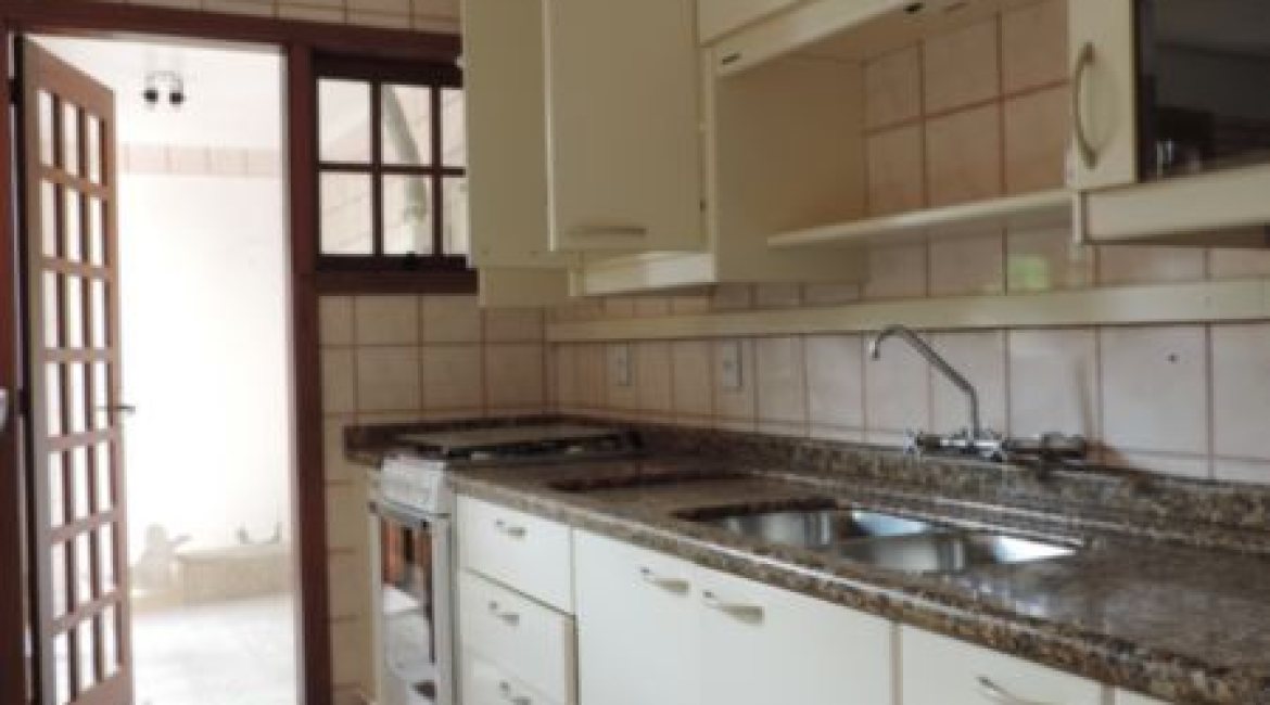 Casa em Condomínio à venda com 145m², 3 dormitórios, 1 suíte, 1 vaga, no bairro Jardim Isabel em Porto Alegre