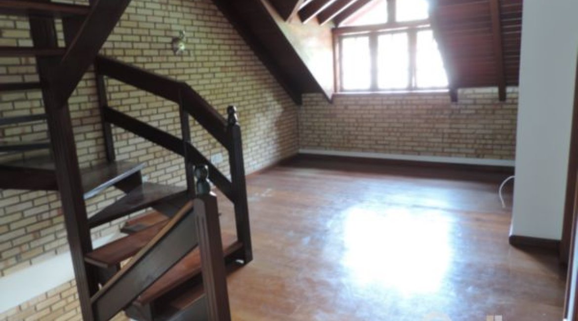 Casa em Condomínio à venda com 145m², 3 dormitórios, 1 suíte, 1 vaga, no bairro Jardim Isabel em Porto Alegre