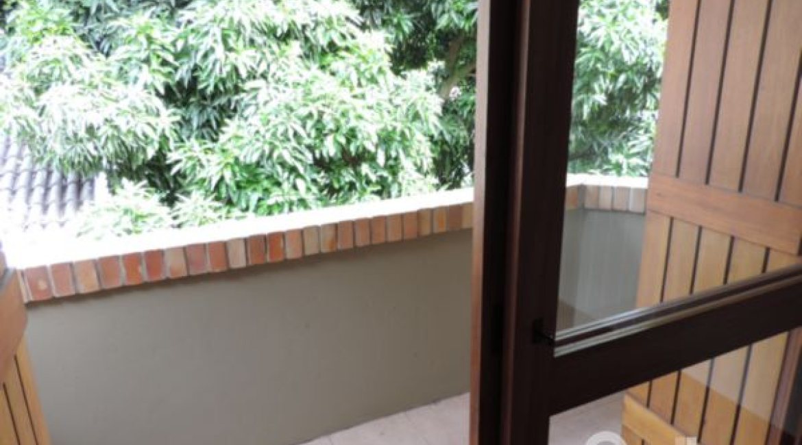 Casa em Condomínio à venda com 145m², 3 dormitórios, 1 suíte, 1 vaga, no bairro Jardim Isabel em Porto Alegre