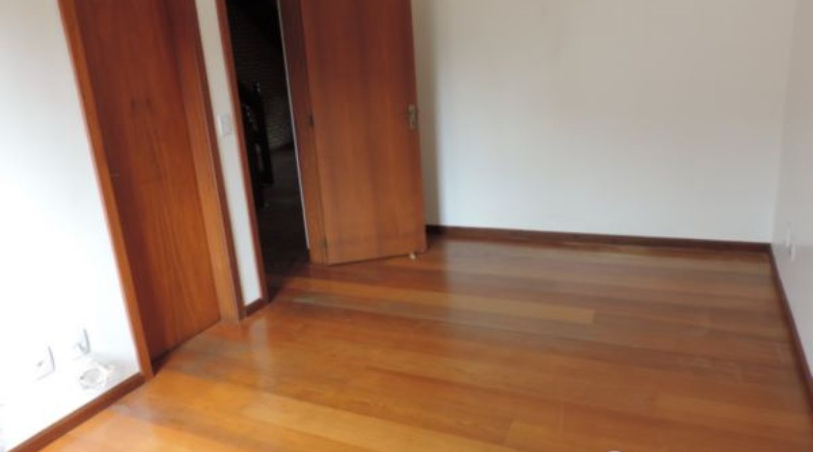 Casa em Condomínio à venda com 145m², 3 dormitórios, 1 suíte, 1 vaga, no bairro Jardim Isabel em Porto Alegre
