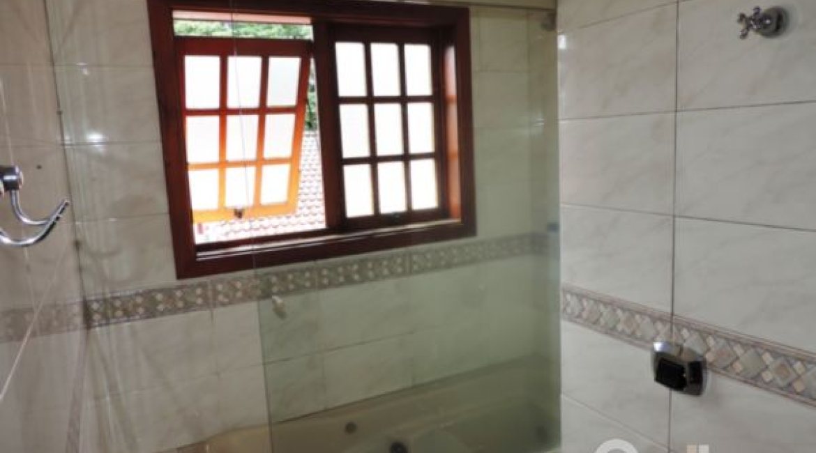 Casa em Condomínio à venda com 145m², 3 dormitórios, 1 suíte, 1 vaga, no bairro Jardim Isabel em Porto Alegre