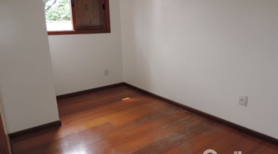 Casa em Condomínio à venda com 145m², 3 dormitórios, 1 suíte, 1 vaga, no bairro Jardim Isabel em Porto Alegre