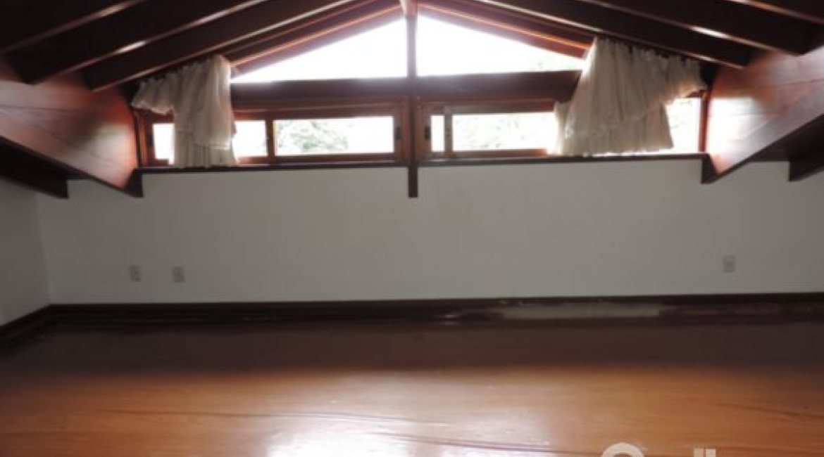 Casa em Condomínio à venda com 145m², 3 dormitórios, 1 suíte, 1 vaga, no bairro Jardim Isabel em Porto Alegre