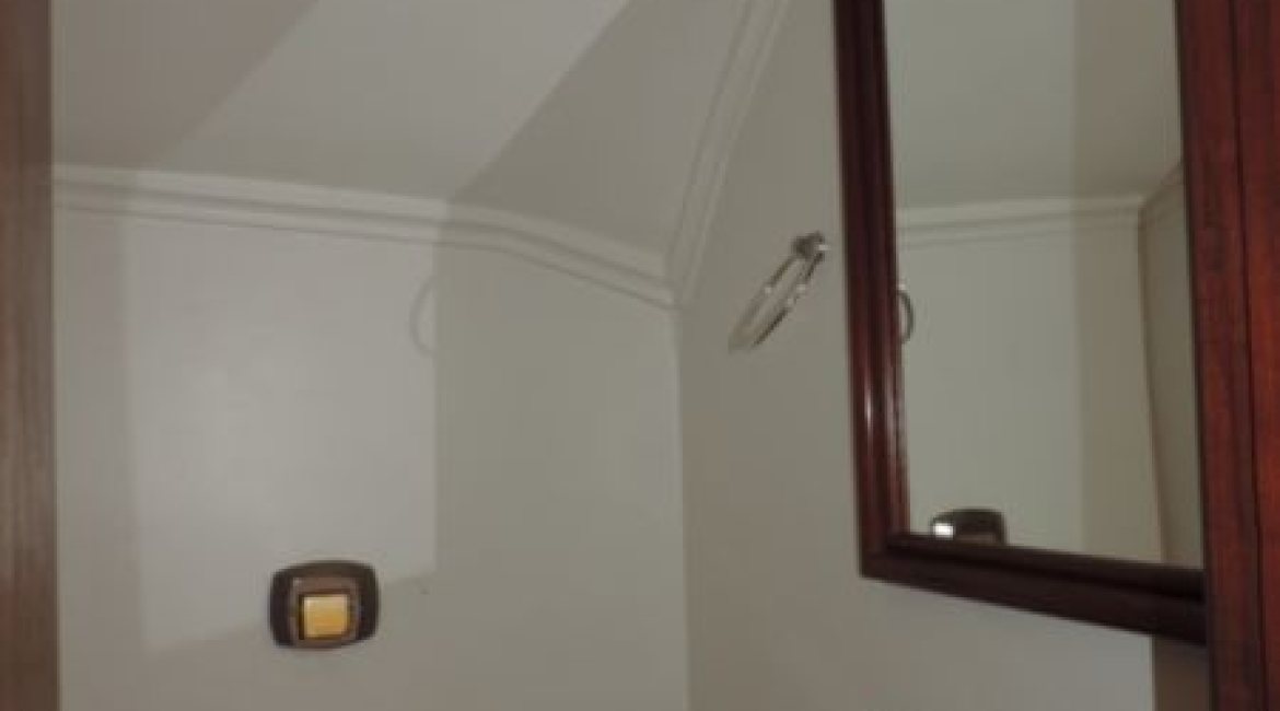 Casa em Condomínio à venda com 145m², 3 dormitórios, 1 suíte, 1 vaga, no bairro Jardim Isabel em Porto Alegre