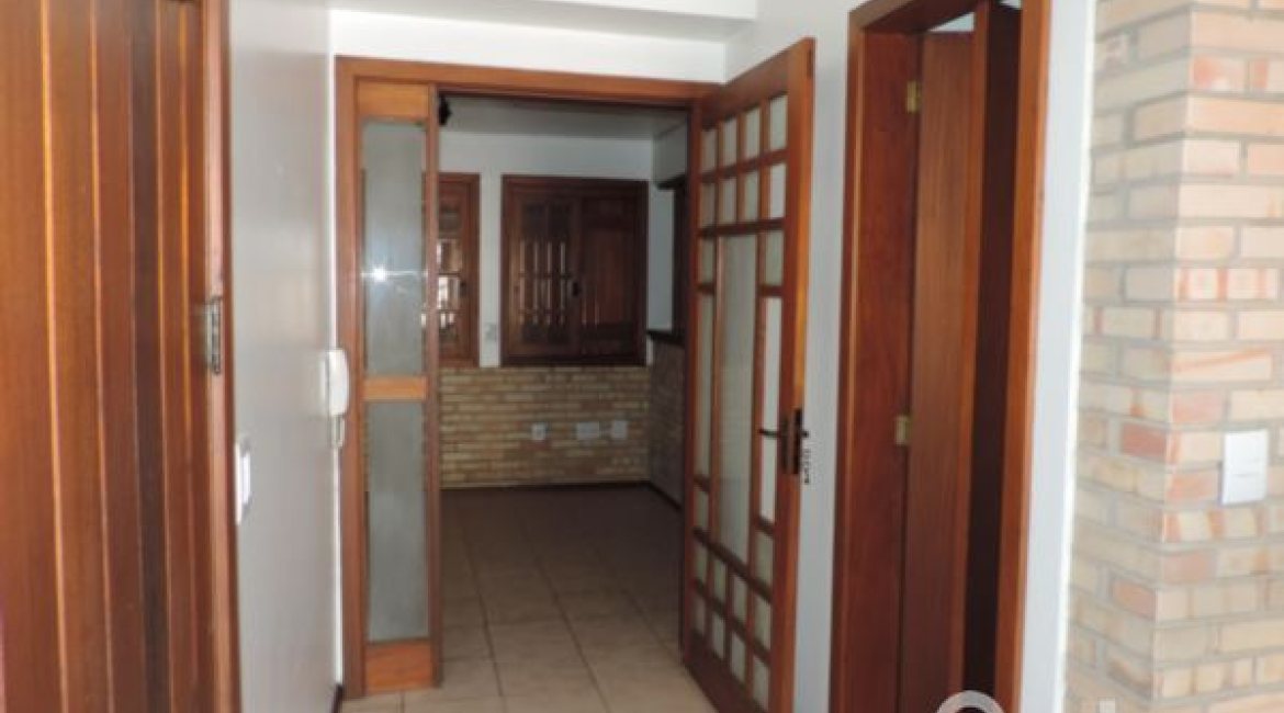 Casa em Condomínio à venda com 145m², 3 dormitórios, 1 suíte, 1 vaga, no bairro Jardim Isabel em Porto Alegre