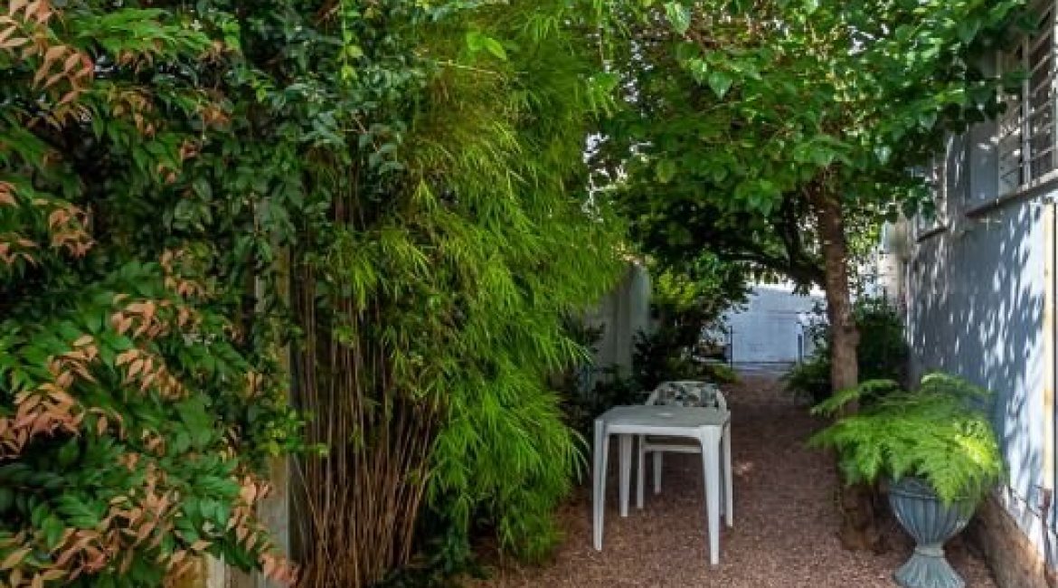 Apartamento à venda com 165m², 3 dormitórios, 1 suíte, 2 vagas, no bairro Ipanema em Porto Alegre