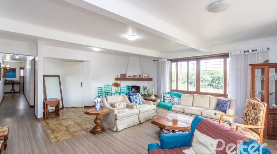 Apartamento à venda com 165m², 3 dormitórios, 1 suíte, 2 vagas, no bairro Ipanema em Porto Alegre