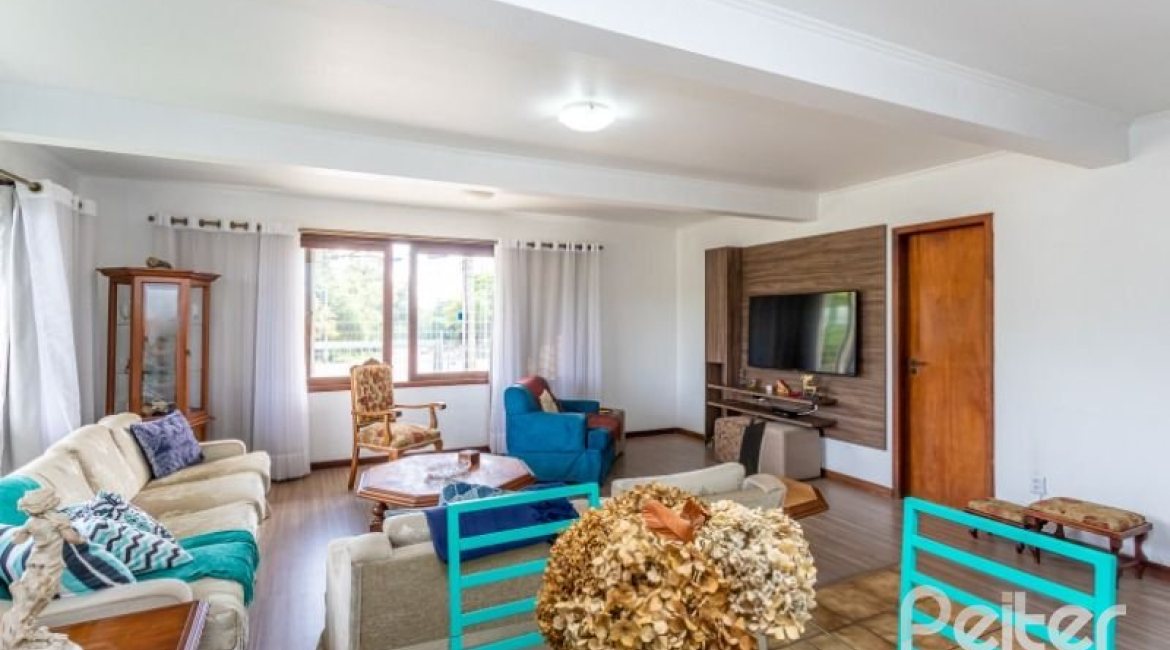 Apartamento à venda com 165m², 3 dormitórios, 1 suíte, 2 vagas, no bairro Ipanema em Porto Alegre