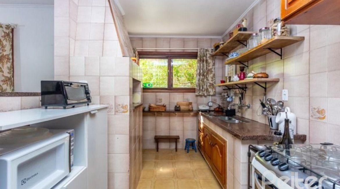 Apartamento à venda com 165m², 3 dormitórios, 1 suíte, 2 vagas, no bairro Ipanema em Porto Alegre