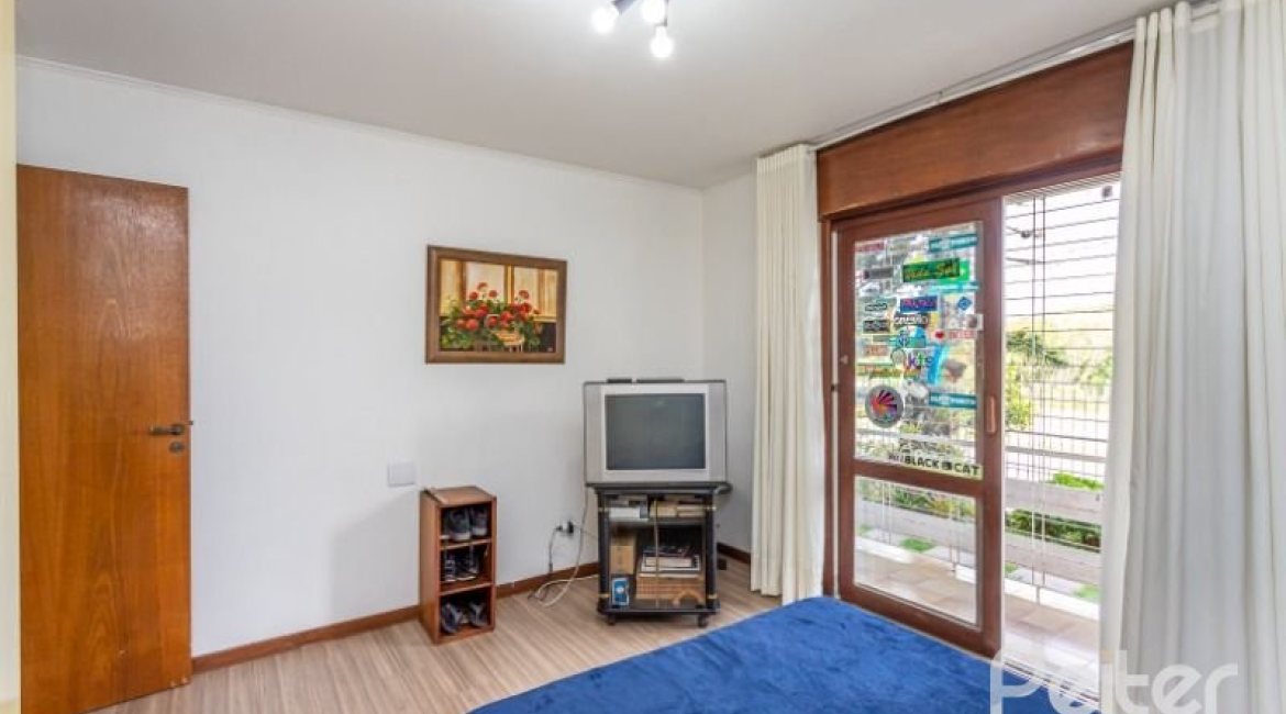 Apartamento à venda com 165m², 3 dormitórios, 1 suíte, 2 vagas, no bairro Ipanema em Porto Alegre