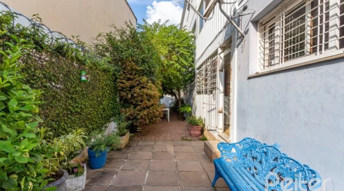 Apartamento à venda com 165m², 3 dormitórios, 1 suíte, 2 vagas, no bairro Ipanema em Porto Alegre