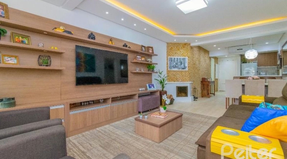 Apartamento à venda com 102m², 3 dormitórios, 1 suíte, 2 vagas, no bairro Tristeza em PORTO ALEGRE