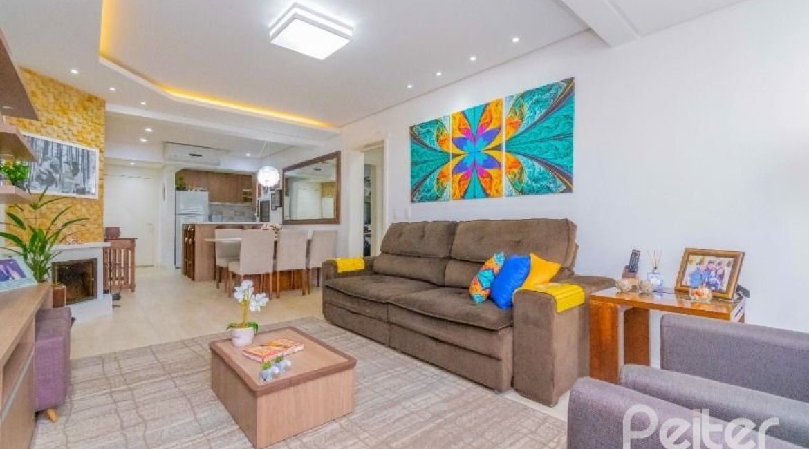 Apartamento à venda com 102m², 3 dormitórios, 1 suíte, 2 vagas, no bairro Tristeza em PORTO ALEGRE