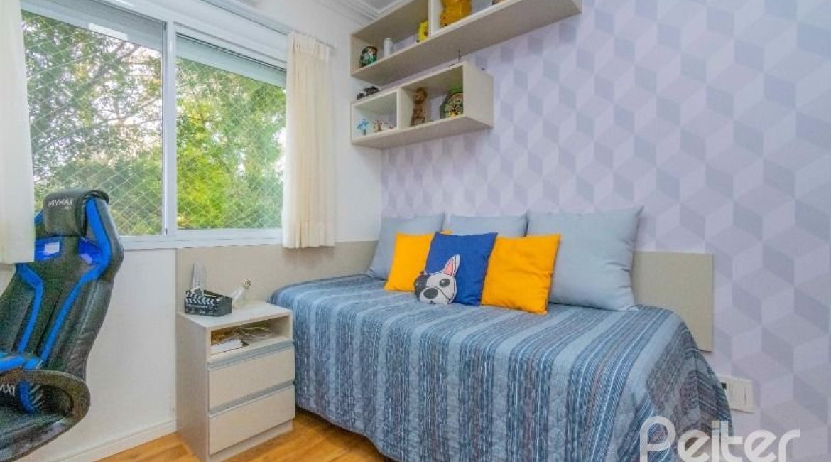 Apartamento à venda com 102m², 3 dormitórios, 1 suíte, 2 vagas, no bairro Tristeza em PORTO ALEGRE