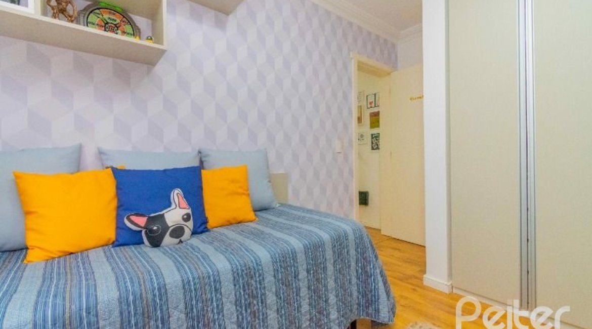 Apartamento à venda com 102m², 3 dormitórios, 1 suíte, 2 vagas, no bairro Tristeza em PORTO ALEGRE