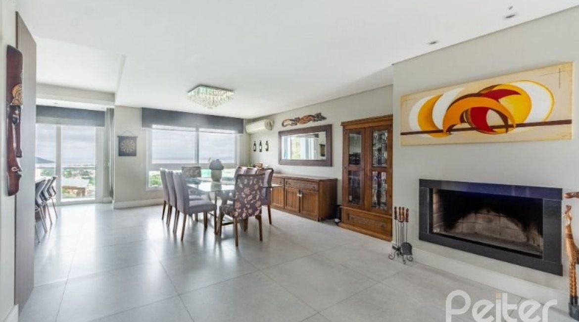 Casa em Condomínio à venda com 346m², 3 dormitórios, 1 suíte, 3 vagas, no bairro Ipanema em PORTO ALEGRE