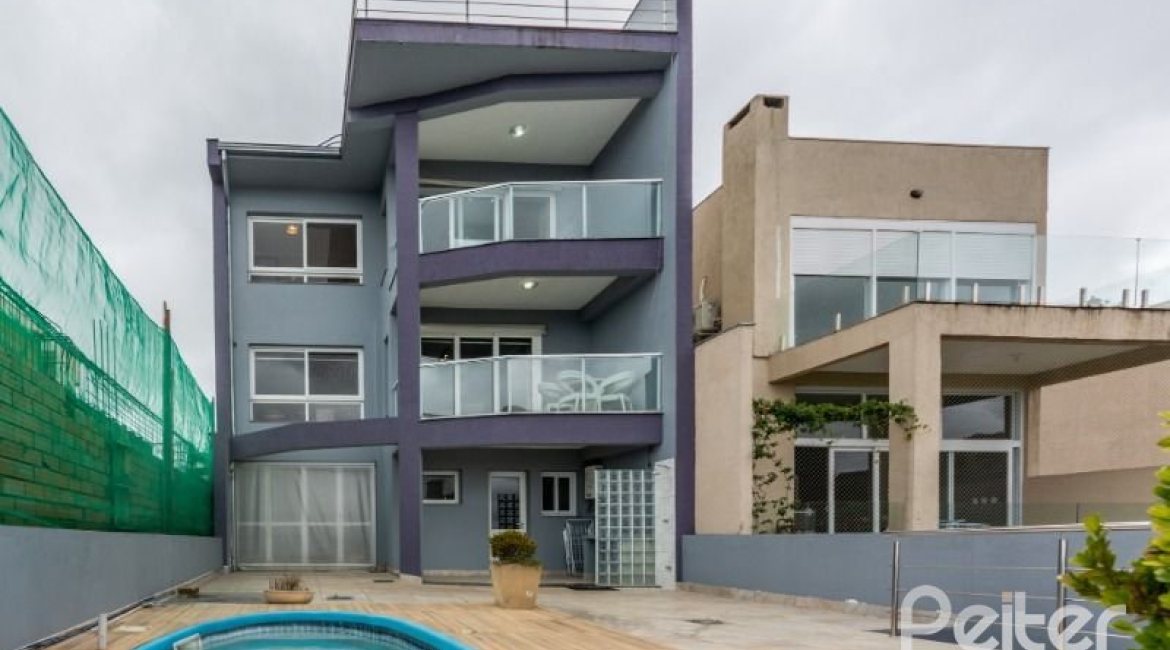 Casa em Condomínio à venda com 346m², 3 dormitórios, 1 suíte, 3 vagas, no bairro Ipanema em PORTO ALEGRE