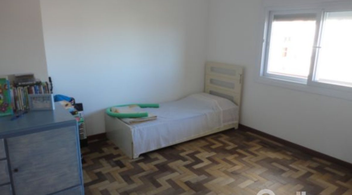 Casa em Condomínio à venda com 209m², 4 dormitórios, 2 suítes, 3 vagas, no bairro Hipica em PORTO ALEGRE