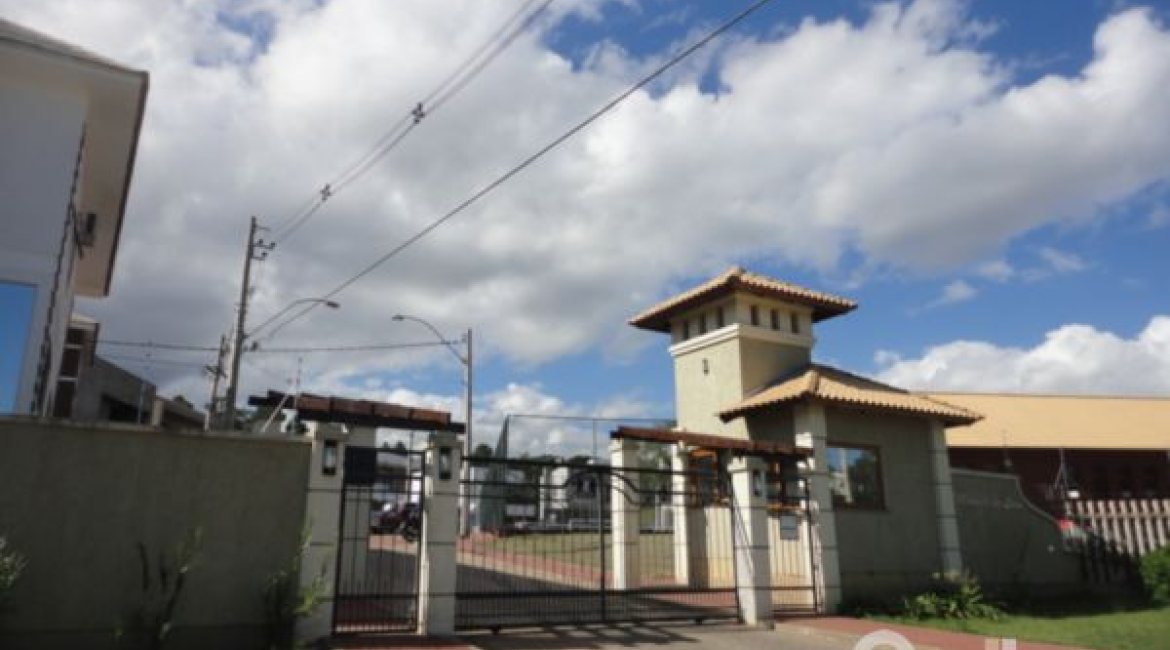 Casa em Condomínio à venda com 209m², 4 dormitórios, 2 suítes, 3 vagas, no bairro Hipica em PORTO ALEGRE